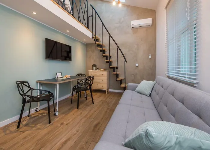 아파트 Pearl Of *